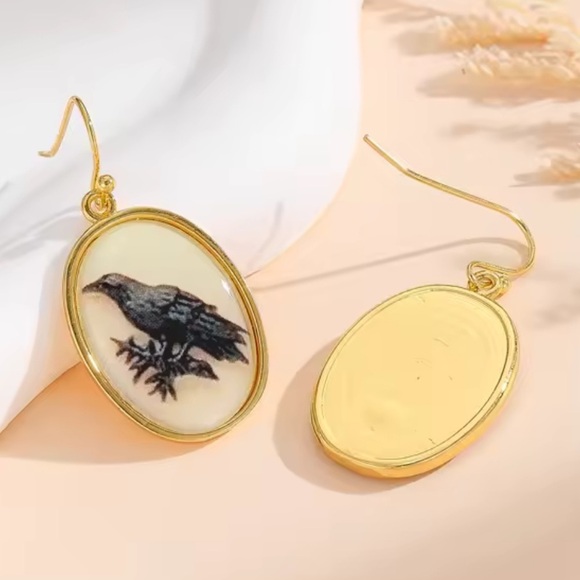 Victorian Raven Gold Oval Earrings - Picture 2 of 5